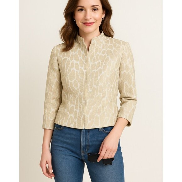 Carlisle Beige White SILK-Blend Cropped Jacket Elegant Textured Women's SZ 10 - Picture 1 of 9